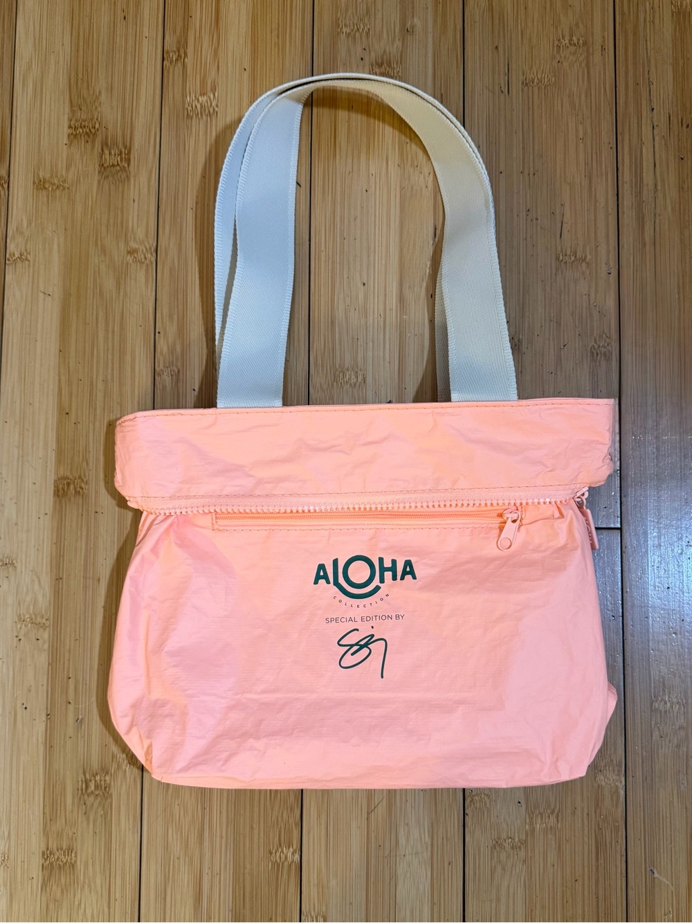 Aloha Collection Special Edition Mini Tripper By Sig Zane OS - Picture 11 of 16